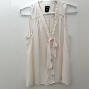 NWOT Gorgeous Lord &Taylor Sleeveless Blouse Cream Size XL